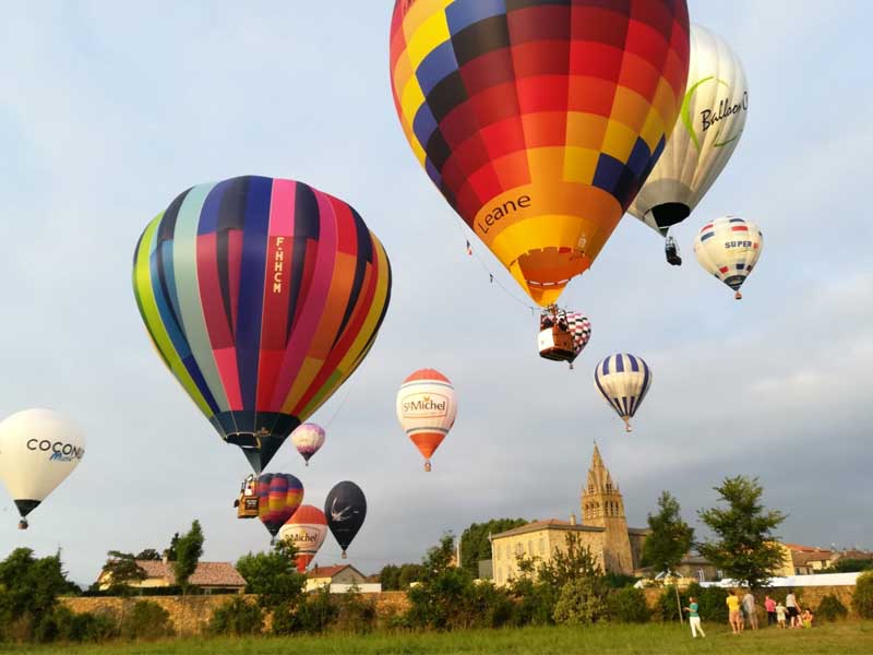 Les montgolfières en Ardèche, entre tradition et émerveillement