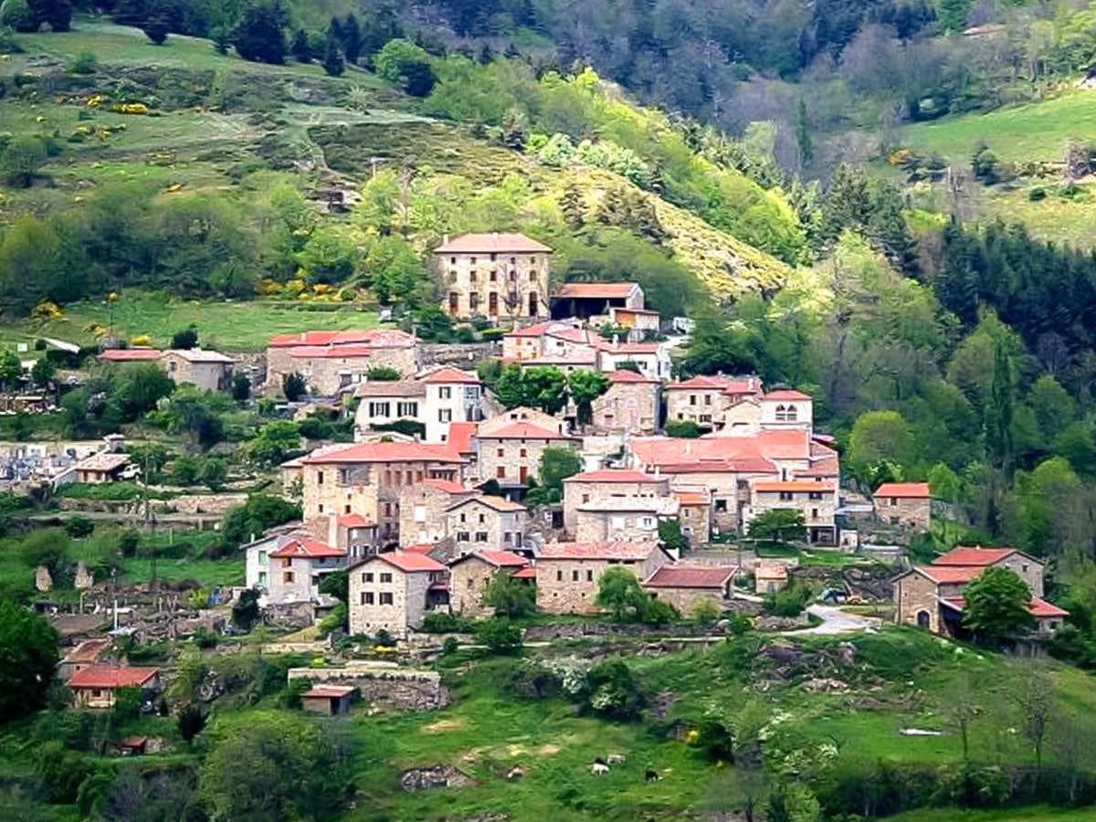 Bienvenue à Saint-Symphorien-de-Mahun, village authentique d’Ardèche
