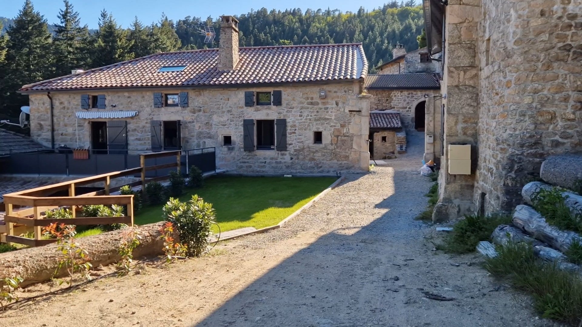 gites-de-groupe-dbm-nord-ardeche-privatisation-des-lieux