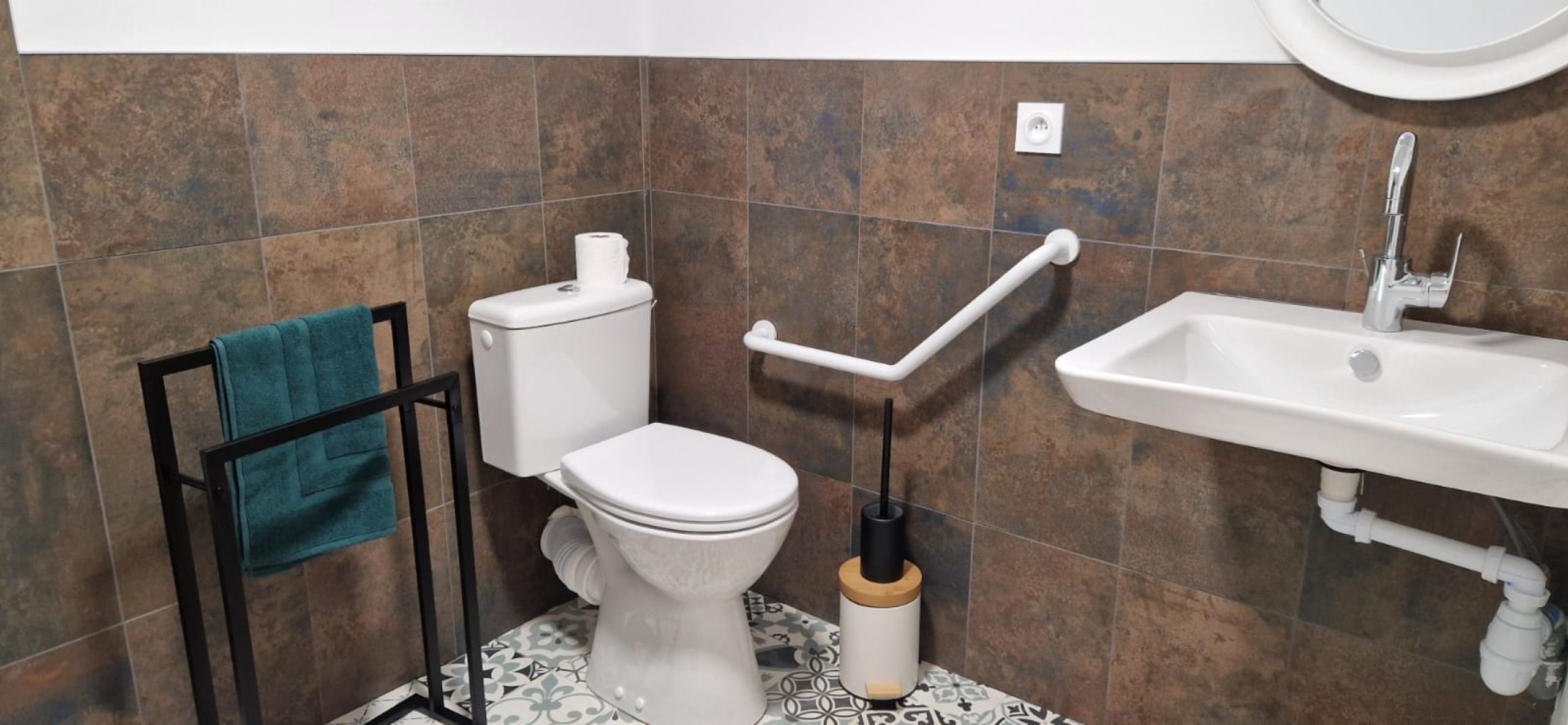 gite-de-groupe-tout-equipe-le-sequoia-ardeche-verte- 21.00.46 (6)