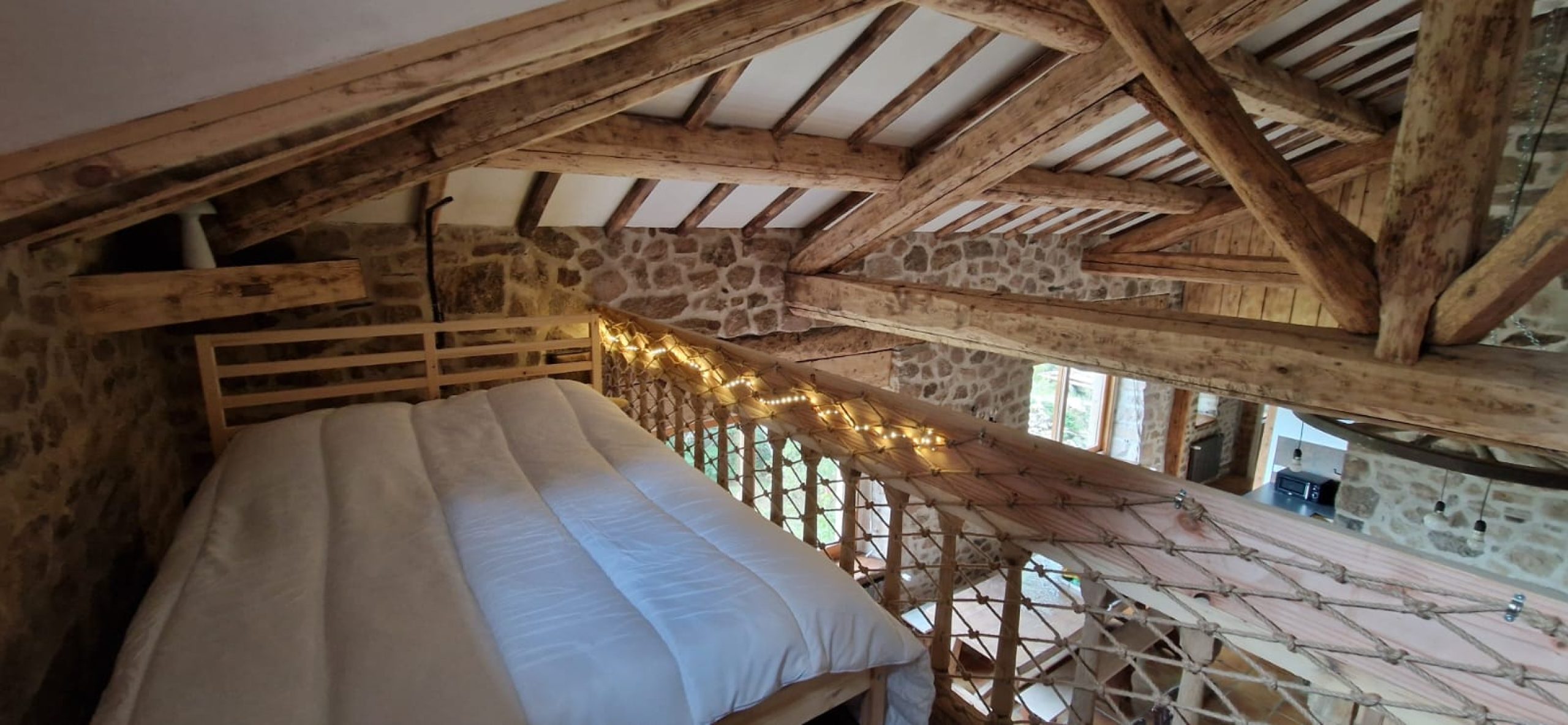 gite-de-groupe-tout-equipe-le-sequoia-ardeche-verte- 21.00.47