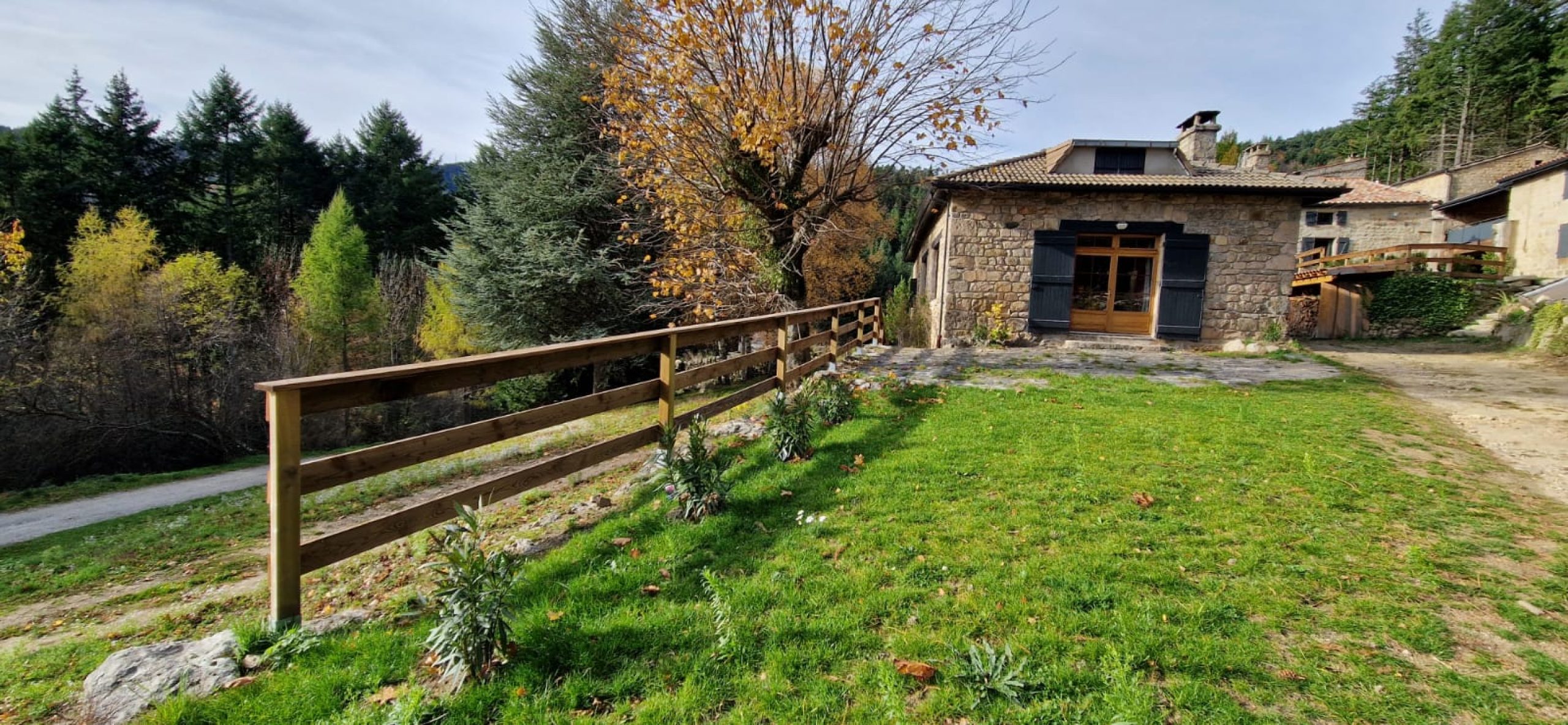 gite-de-groupe-tout-equipe-le-sequoia-ardeche-verte- 21.00.48 (4)