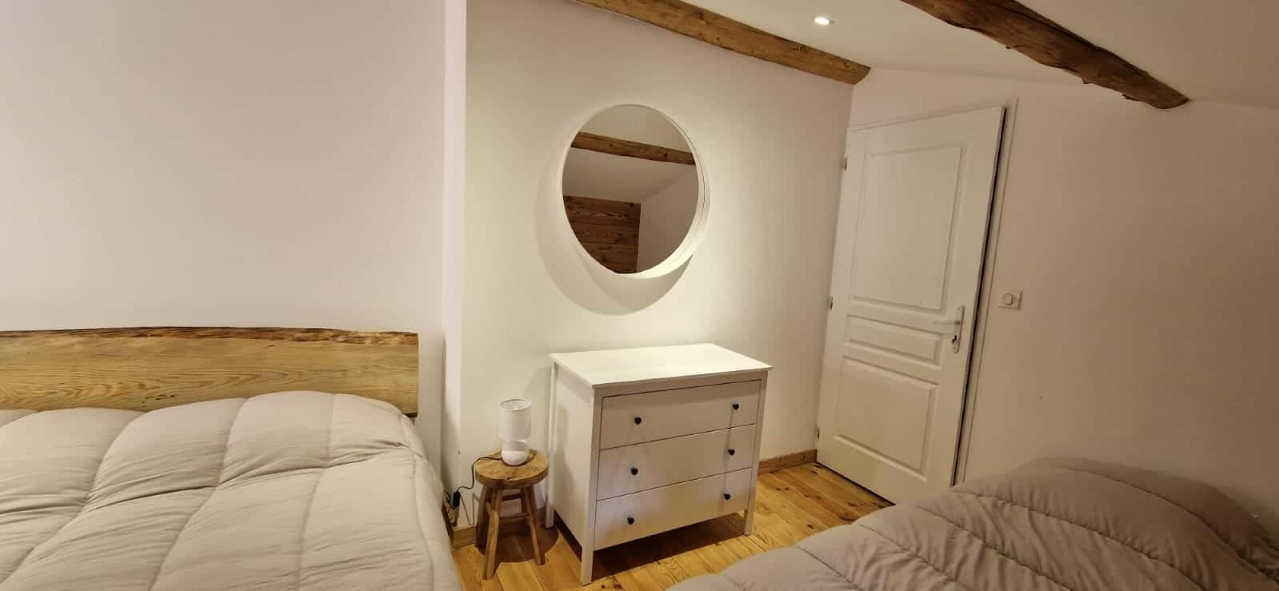 interieur-gite-de-groupe-tout-equipe-le-cepe-ardeche-verte- 21.03.49 (5)