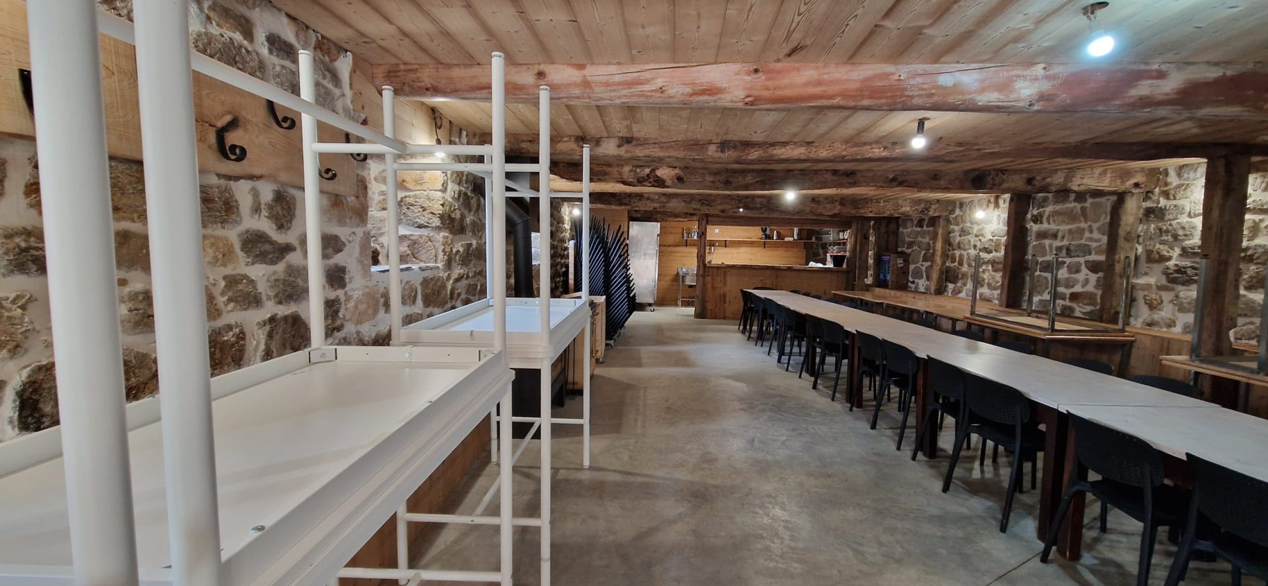 salle-reception-mariage-anniversaire-fetes-la-source-gite-de-groupes-07-23 (3)