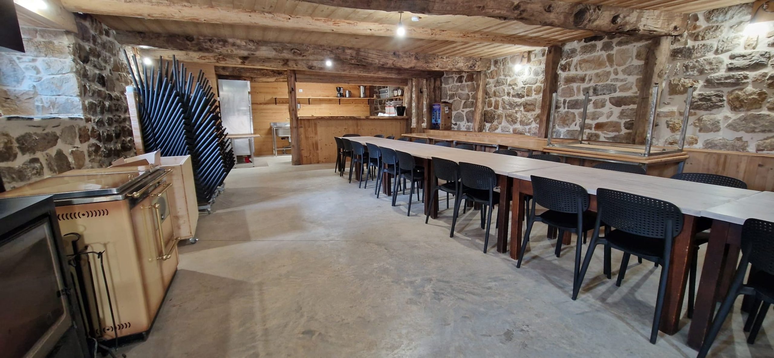 salle-reception-mariage-anniversaire-fetes-la-source-gite-de-groupes-07-23 (5)